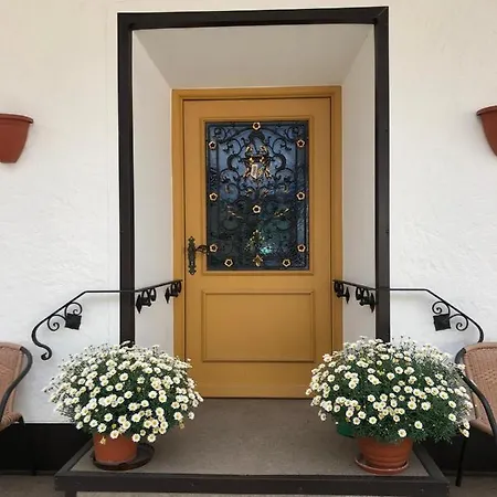 Gaestehaus U Veronika Incl Koenigscard Mit 200 Kostenlosen Attraktionen Lägenhet Unterammergau