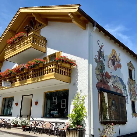 Gaestehaus U Veronika Incl Fruehstuecksbuffet Und Koenigscard Mit 200 Kostenlosen Attraktionen Апартаменты