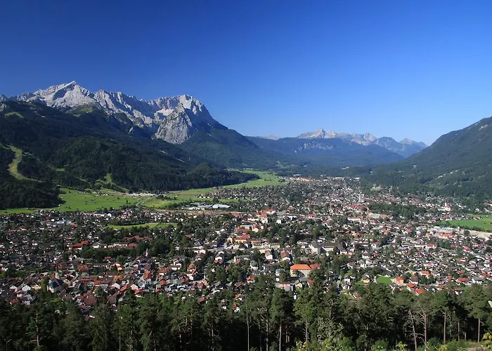 Lägenhet Gaestehaus U Veronika Incl Fruehstuecksbuffet Und Koenigscard Mit 200 Kostenlosen Attraktionen *