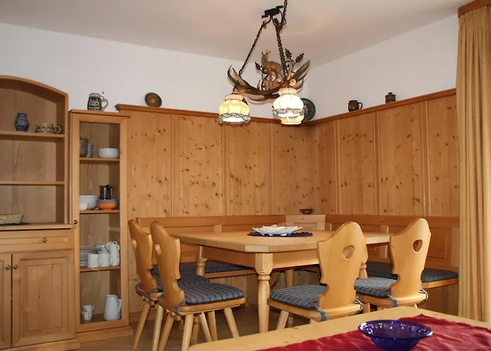 Lägenhet Gaestehaus U Veronika Incl Fruehstuecksbuffet Und Koenigscard Mit 200 Kostenlosen Attraktionen *
