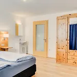 Gaestehaus U Ferienwohnungen Veronika Incl Koenigscard Mit 200 Kostenlosen Attraktionen 아파트