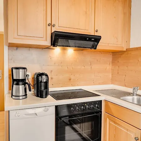 Apartment Gastehaus Veronika: Breakfast Buffet & Königscard Attractions Included